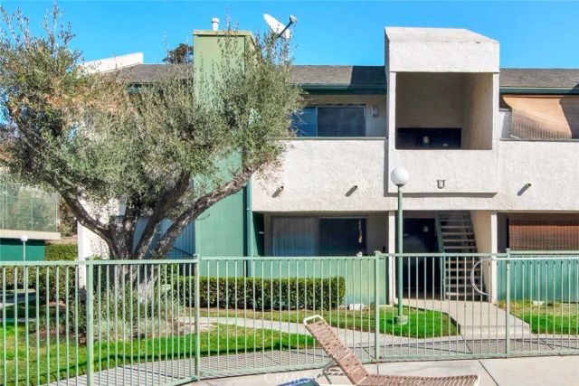 15237 Santa Gertrudes Avenue U201, La Mirada, CA 90638