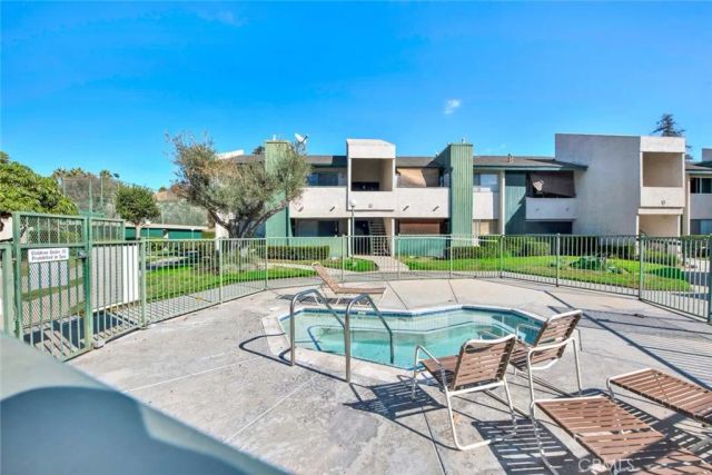 15237 Santa Gertrudes Avenue U201, La Mirada, CA 90638