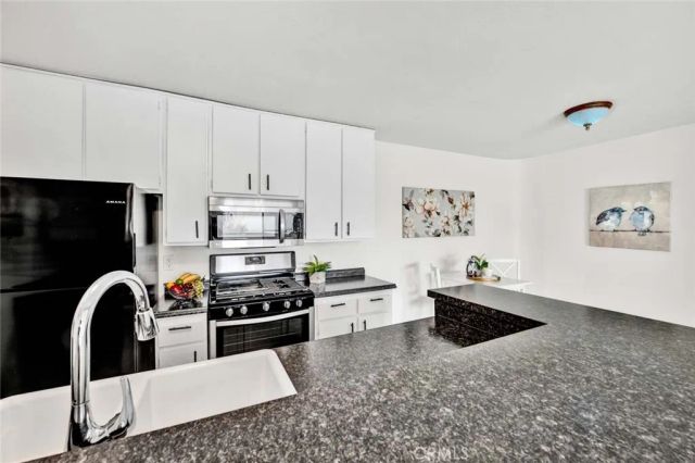 15237 Santa Gertrudes Avenue U201, La Mirada, CA 90638