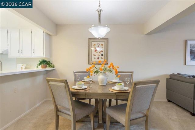 1573 Rockledge Ln 3, Walnut Creek, CA 94595
