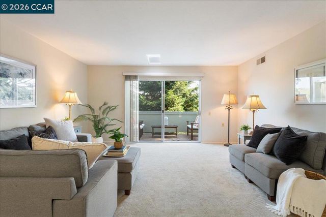 1573 Rockledge Ln 3, Walnut Creek, CA 94595
