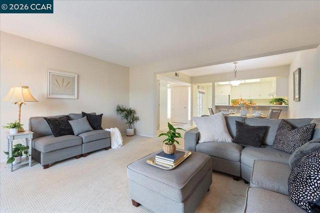 1573 Rockledge Ln 3, Walnut Creek, CA 94595