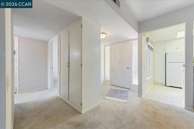 1573 Rockledge Ln 3, Walnut Creek, CA 94595
