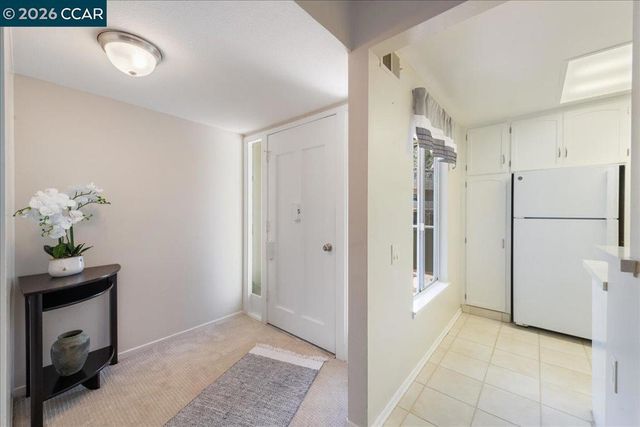 1573 Rockledge Ln 3, Walnut Creek, CA 94595