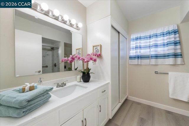 1573 Rockledge Ln 3, Walnut Creek, CA 94595