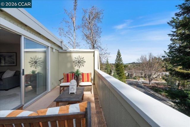 1573 Rockledge Ln 3, Walnut Creek, CA 94595