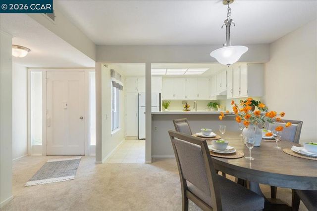 1573 Rockledge Ln 3, Walnut Creek, CA 94595