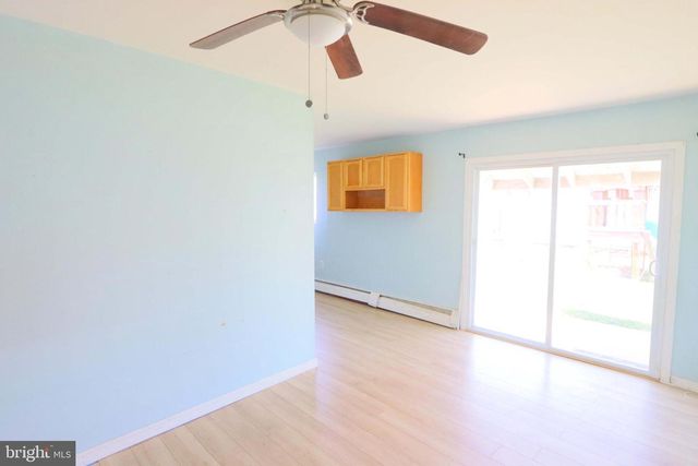2846 NORMANDY DR, Philadelphia, PA 19154