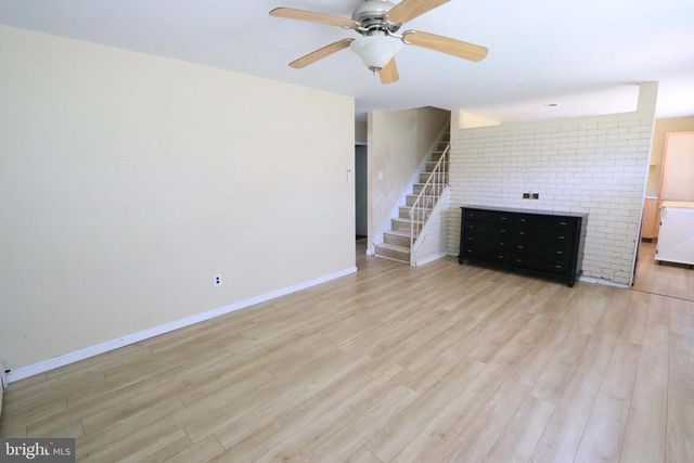 2846 NORMANDY DR, Philadelphia, PA 19154