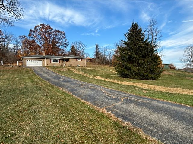 3052 Jefferson Ave, Canton Twp, PA 15301