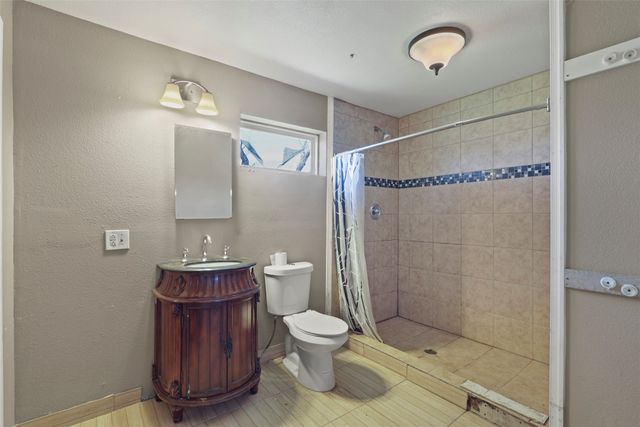 1556 John Wayne Road, Kaufman, TX 75142