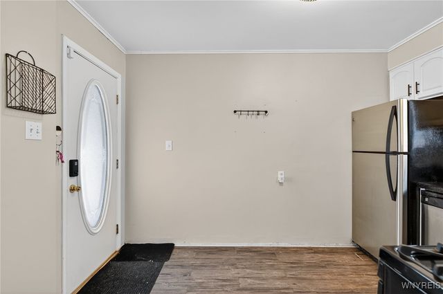 8235 Laughlin Drive, Niagara Falls, NY 14304