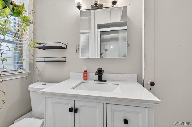 8235 Laughlin Drive, Niagara Falls, NY 14304