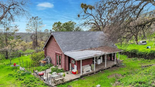 16101 Barbara Ct, Grass Valley, CA 95949