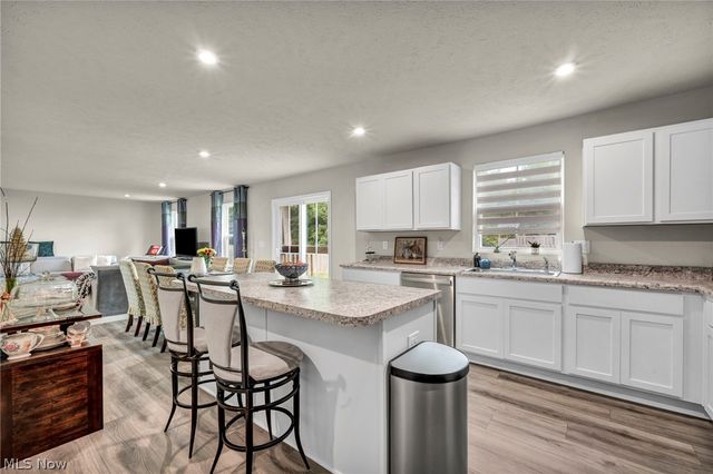 4660 Erhart Drive, Lorain, OH 44053