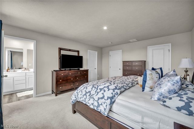 4660 Erhart Drive, Lorain, OH 44053