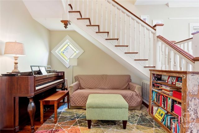 19 E 39th Street, Savannah, GA 31401
