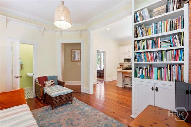 19 E 39th Street, Savannah, GA 31401