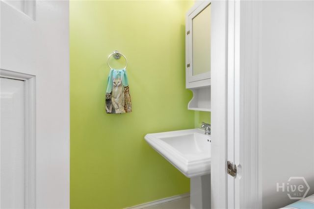 19 E 39th Street, Savannah, GA 31401