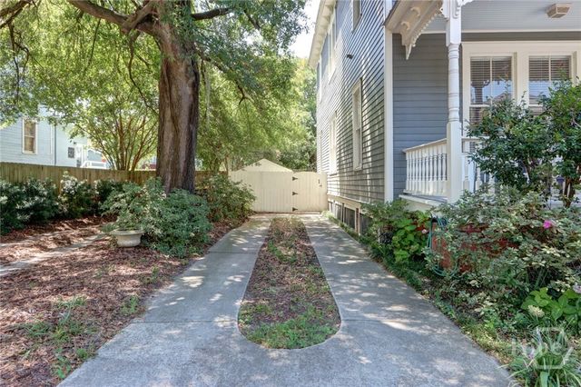 19 E 39th Street, Savannah, GA 31401