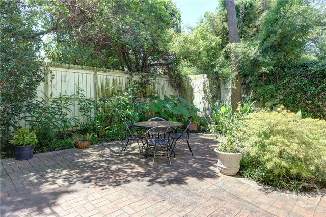 19 E 39th Street, Savannah, GA 31401