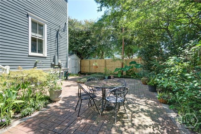 19 E 39th Street, Savannah, GA 31401