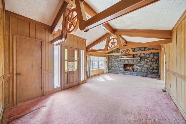 16401 W Coyote Trail, Sand Springs, OK 74063