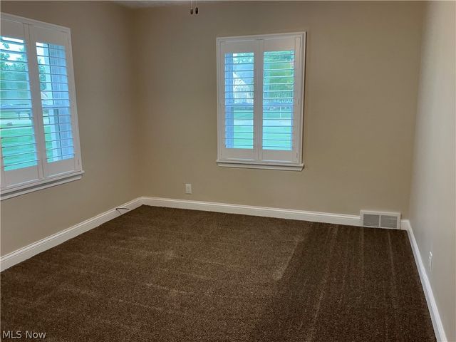3653 Brainard Road, Woodmere, OH 44122