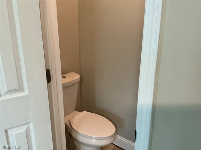 3653 Brainard Road, Woodmere, OH 44122