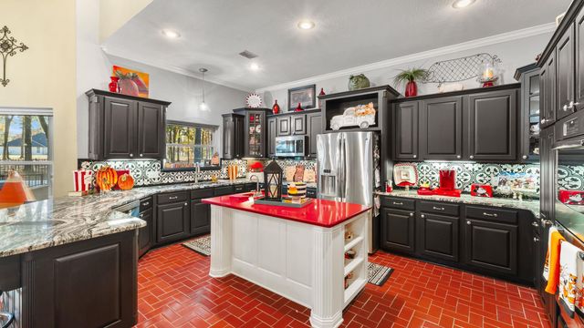 6516 Wuthering Heights Lane, Texarkana, AR 71854