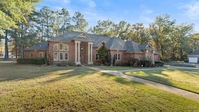 6516 Wuthering Heights Lane, Texarkana, AR 71854