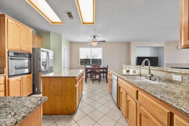 10804 Eagle Vista Drive, Bakersfield, CA 93311