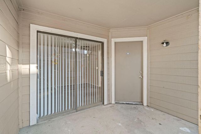 6701 Sands Point Drive 82, Houston, TX 77074