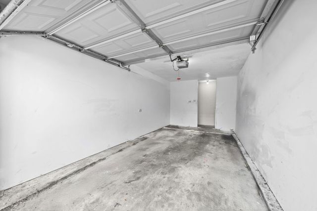 6701 Sands Point Drive 82, Houston, TX 77074