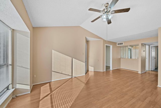 6701 Sands Point Drive 82, Houston, TX 77074