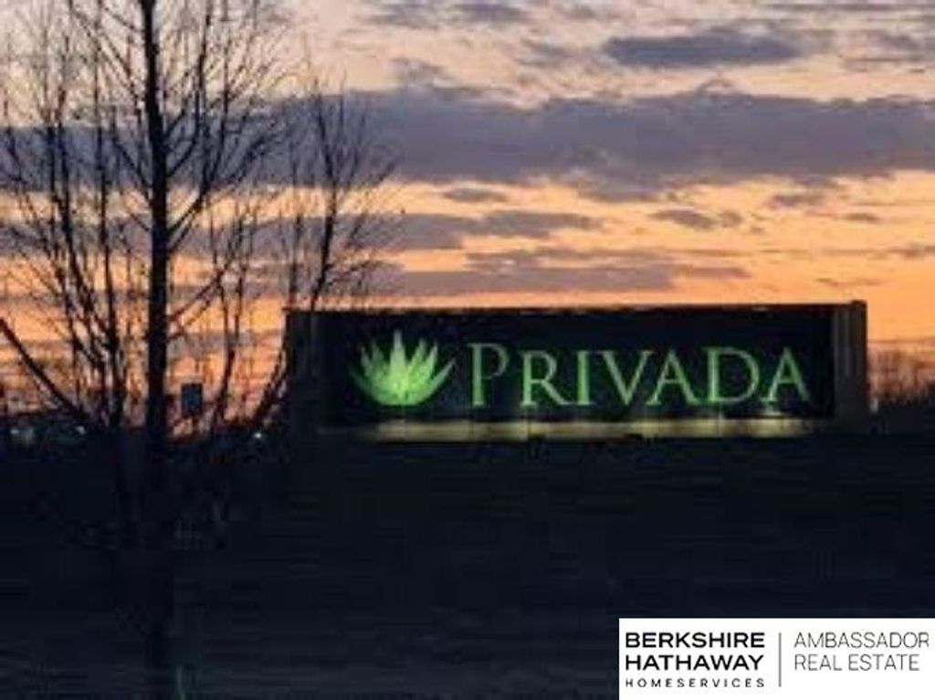 3326 S 208th Street, Omaha, NE 68022