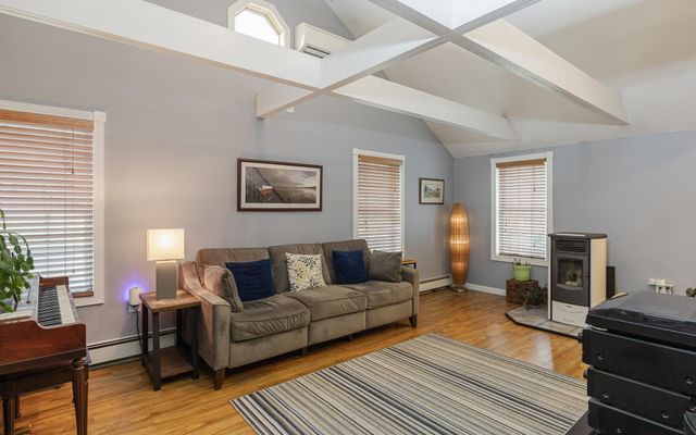 269 Branch Road, Roxbury, NH 03431