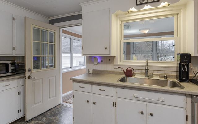 269 Branch Road, Roxbury, NH 03431