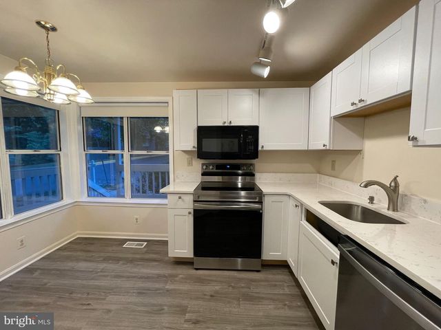 5931 SIR CAMBRIDGE WAY, Alexandria, VA 22315