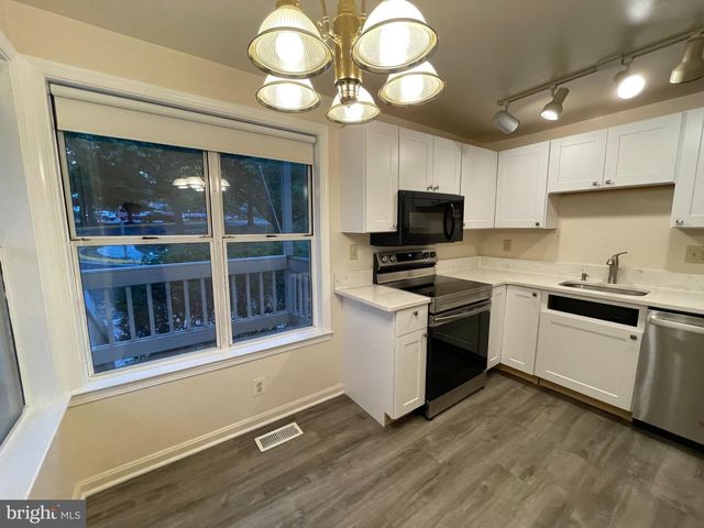 5931 SIR CAMBRIDGE WAY, Alexandria, VA 22315