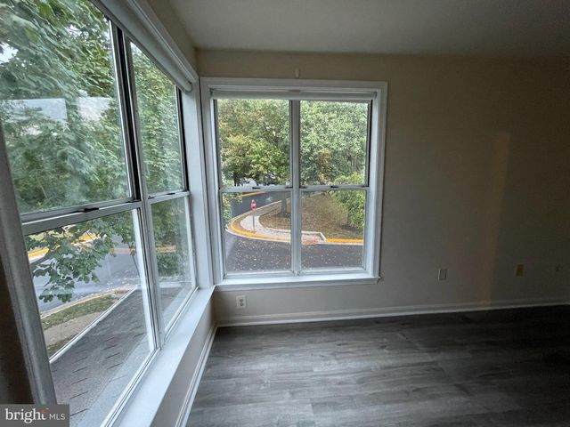5931 SIR CAMBRIDGE WAY, Alexandria, VA 22315