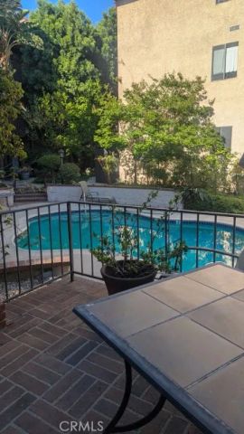 13214 Moorpark Street 108, Sherman Oaks, CA 91423