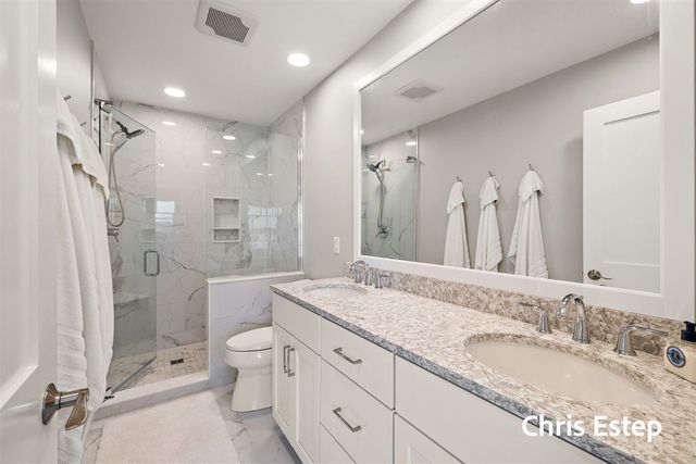 941 W Savidge Street, Spring Lake, MI 49456