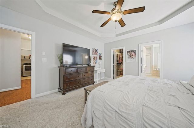 3240 Conservancy DR, Chesapeake, VA 23323
