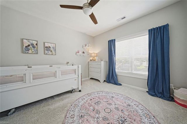 3240 Conservancy DR, Chesapeake, VA 23323