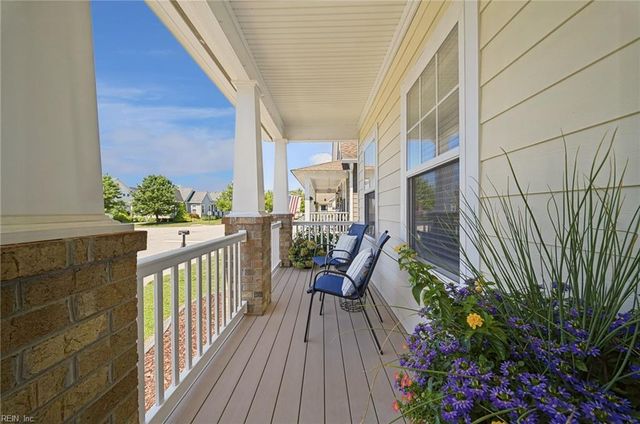 3240 Conservancy DR, Chesapeake, VA 23323