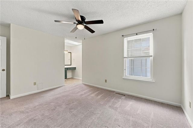 4608 Georgetown PL, Virginia Beach, VA 23455