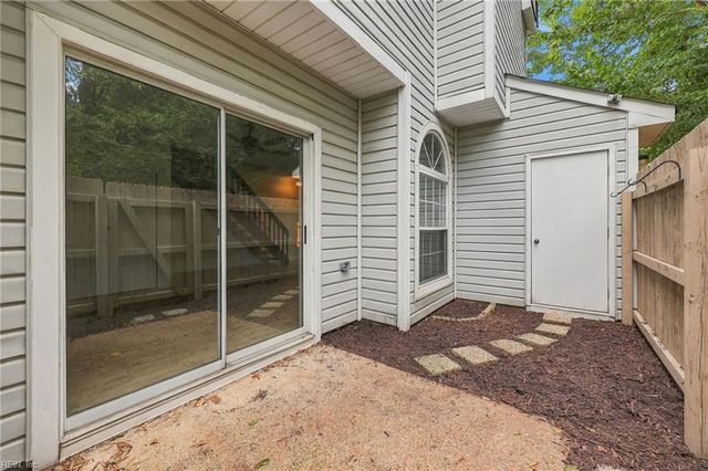 4608 Georgetown PL, Virginia Beach, VA 23455