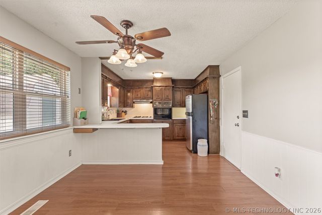 12002 E 39th Street, Tulsa, OK 74146