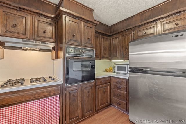12002 E 39th Street, Tulsa, OK 74146